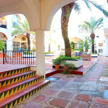 Calafat Apartment By Hello Apartments Sitges Bagian luar foto